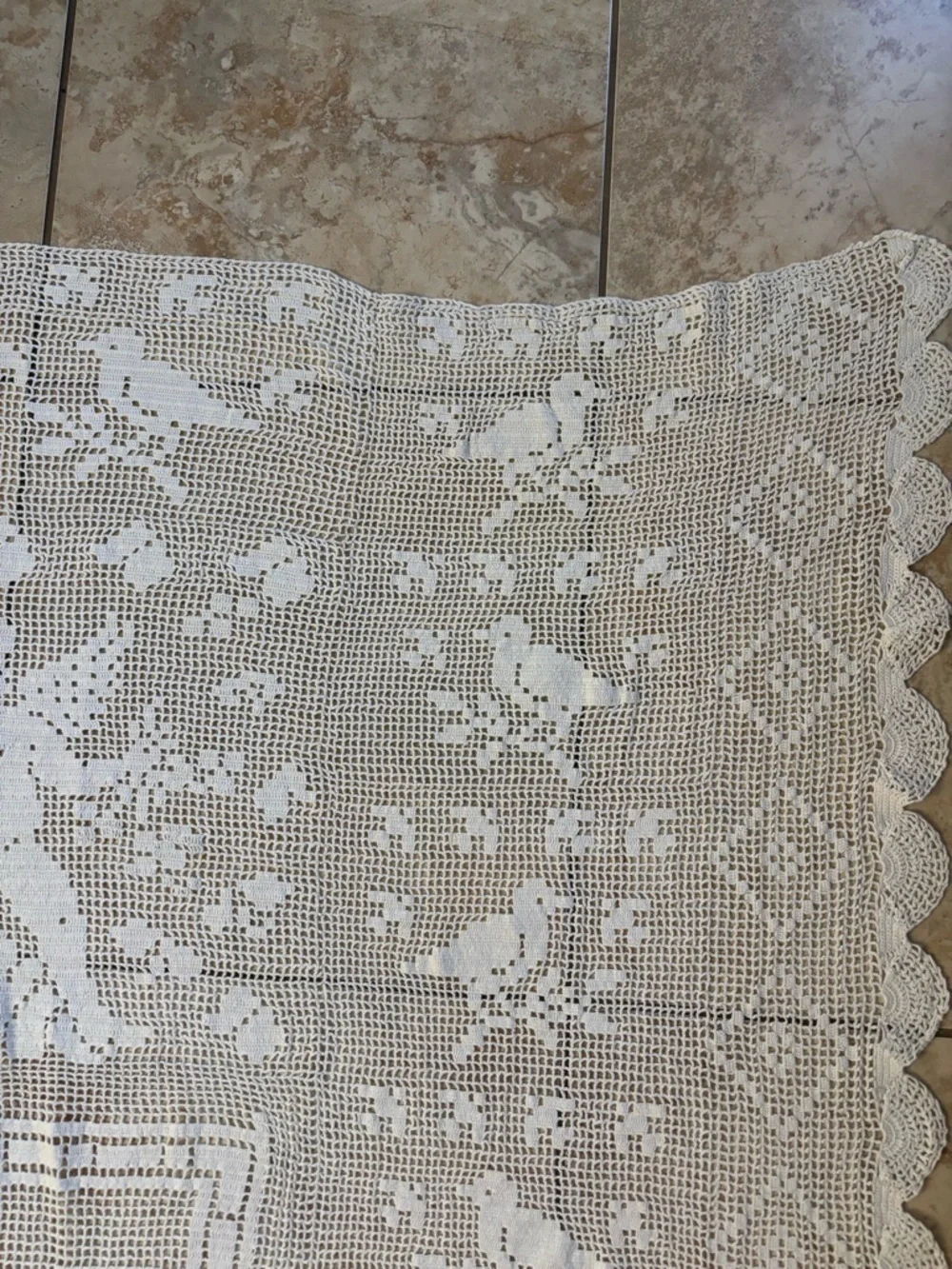 Large Vintage Crochet Lace Table Runner tablecloth with Floral and birds design